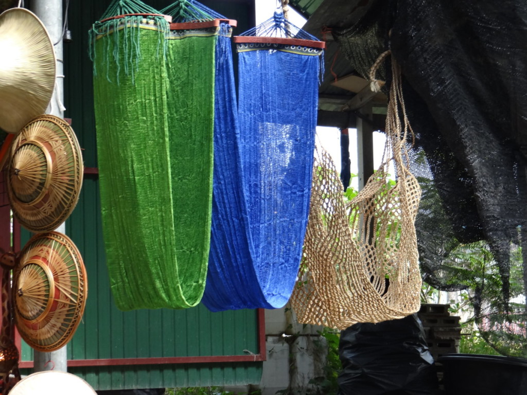 Damnoen Saduak Floating Market