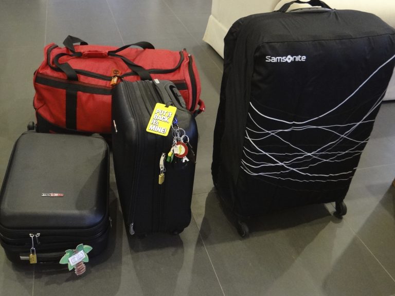 Packing List – What to take on the plane, bus or train